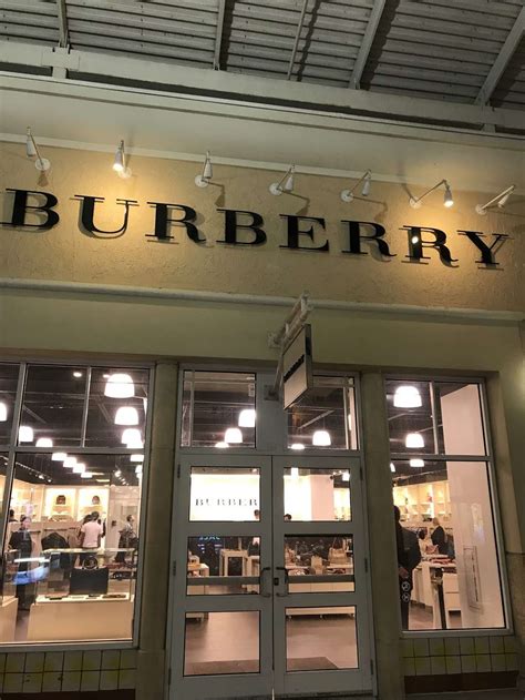 Top 10 Best burberry outlet Near Tampa, Florida 